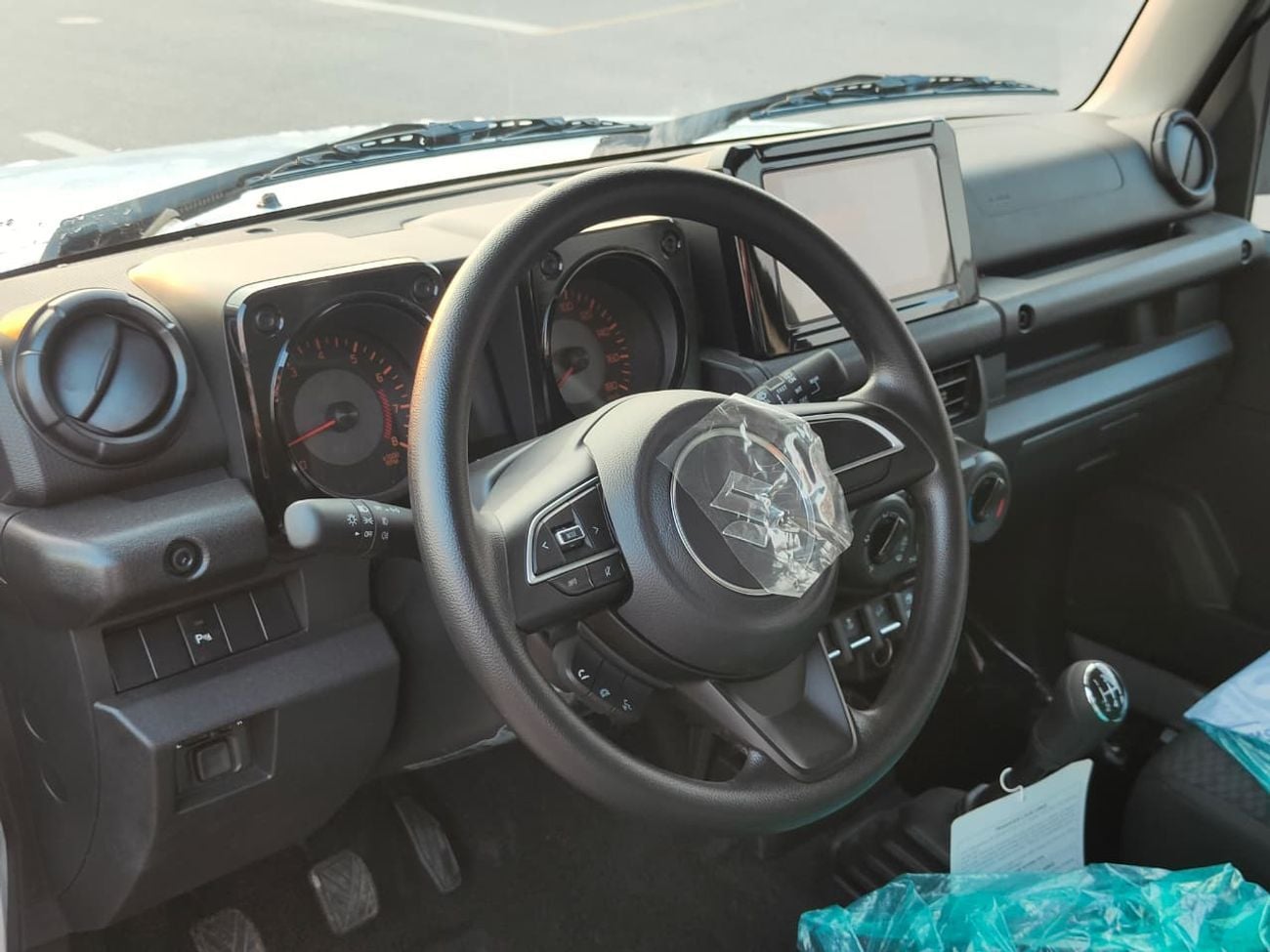 Suzuki Jimny SUZUKI JIMNY GL MT SILVER 2026