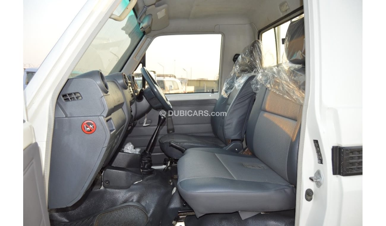 Toyota Land Cruiser Pick Up 1HZ Engine Diesel V6