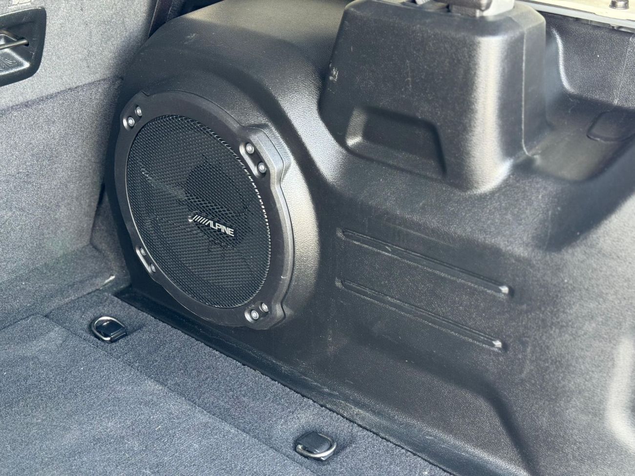 Jeep Wrangler Unlimited Sahara 3.6L SAHARA / V6 3.6L / GCC / AGENCY CHECKS/ KEYLESS ENTRY / REMOTE START / BLIND S