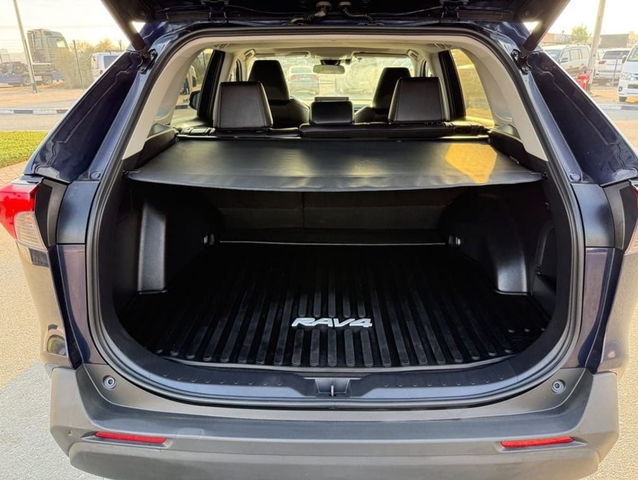 Toyota RAV4 XLE 2.5L