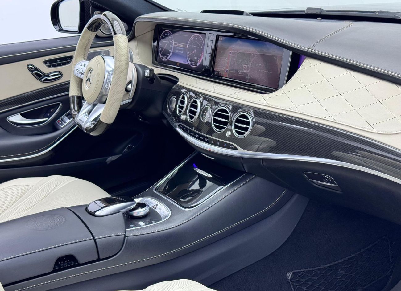 Mercedes-Benz S 63 AMG Std 5.5L 2015 Mercedes-AMG S 63 4MATIC L, Fully Loaded, Service History, GCC