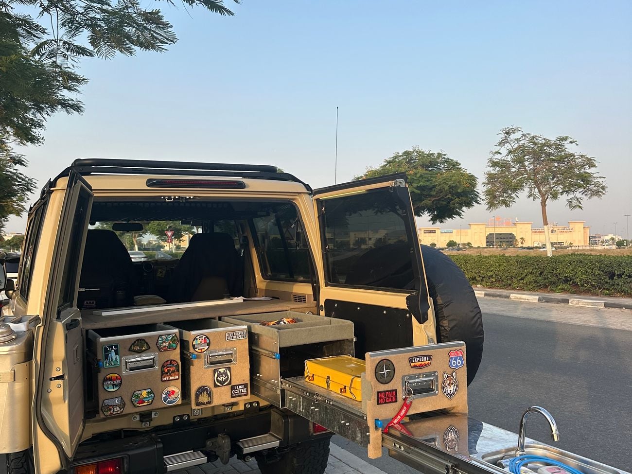 Toyota Land Cruiser 70 lc71