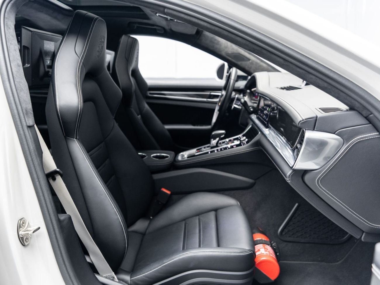 Porsche Panamera 4S E- HYBRID BUY NOW, PAY 2027 | THE BLACKLINE STANDARD | 1 Year Blackline Warranty, GCC, Low KMs, High Spec