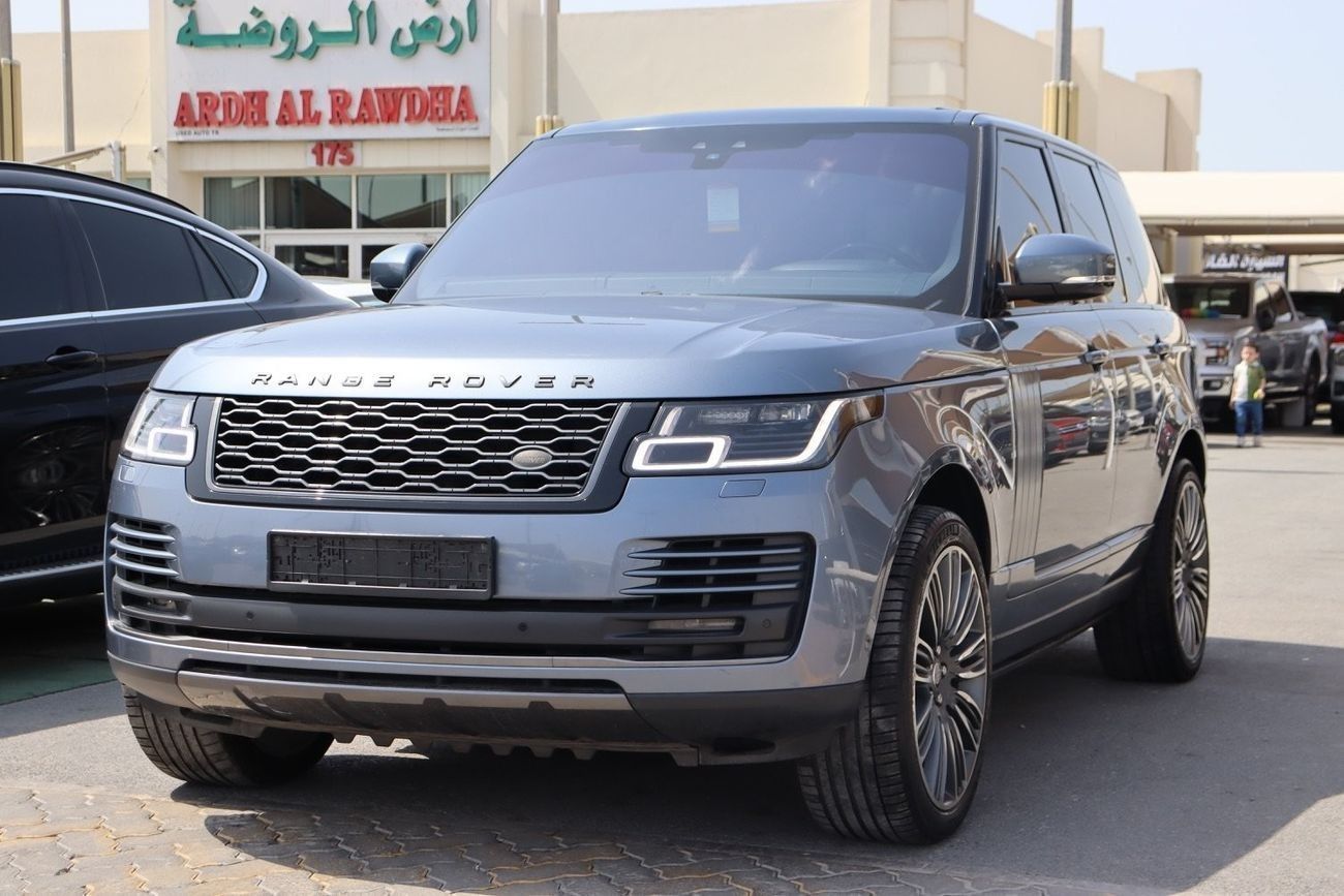 Land Rover Range Rover HSE 3.0L (380 HP) Range Rover SE V6 / 2018 / GCC / Original Paint / Full Service History