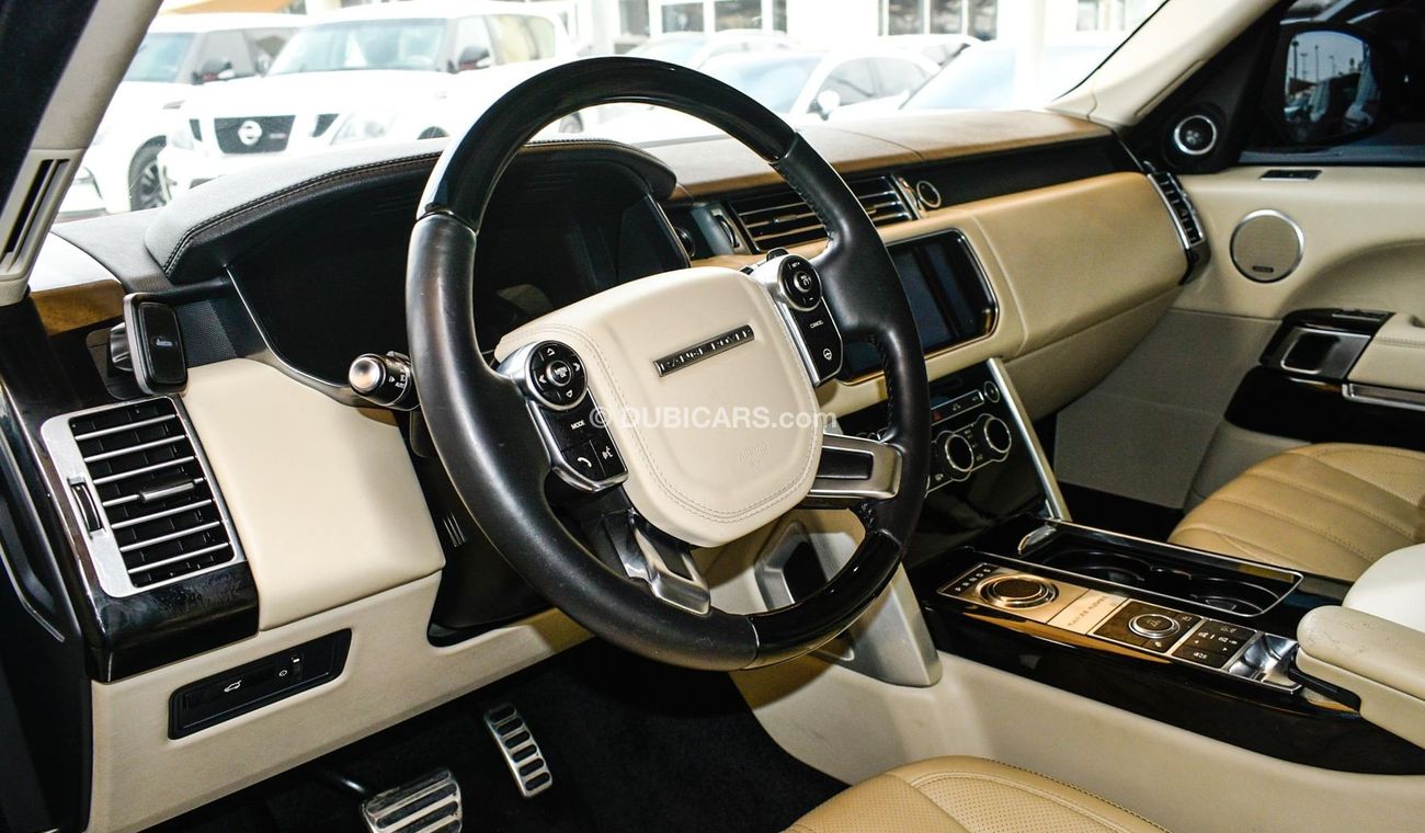 Used Land Rover Range Rover Facelift 2019 2014 for sale in Sharjah - 345557