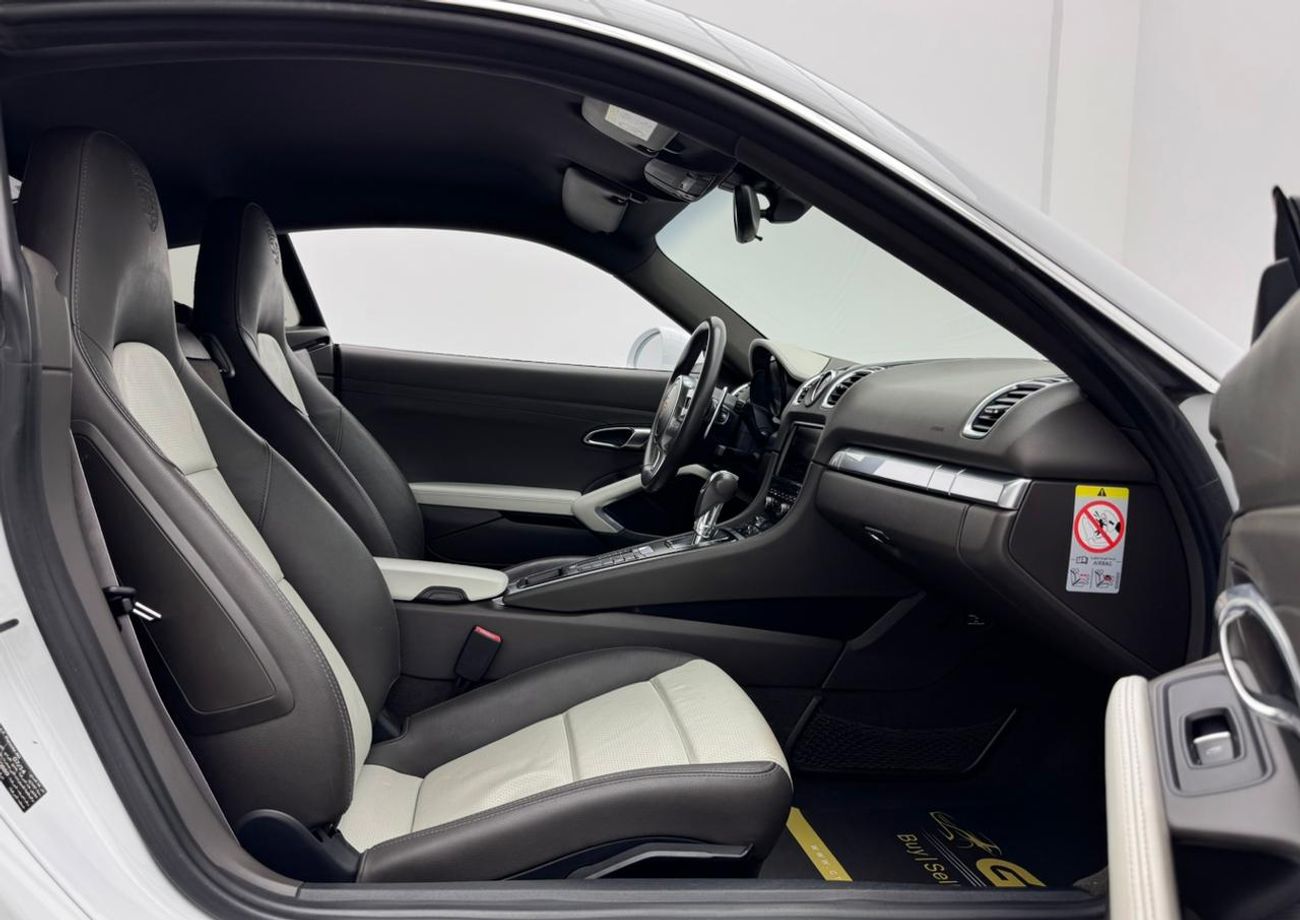 Porsche Cayman Std 2.7L 2015 Porsche Cayman, Service History, Excellent Condition, GCC