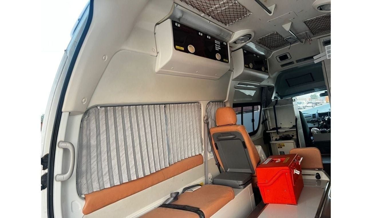 تويوتا هاياس