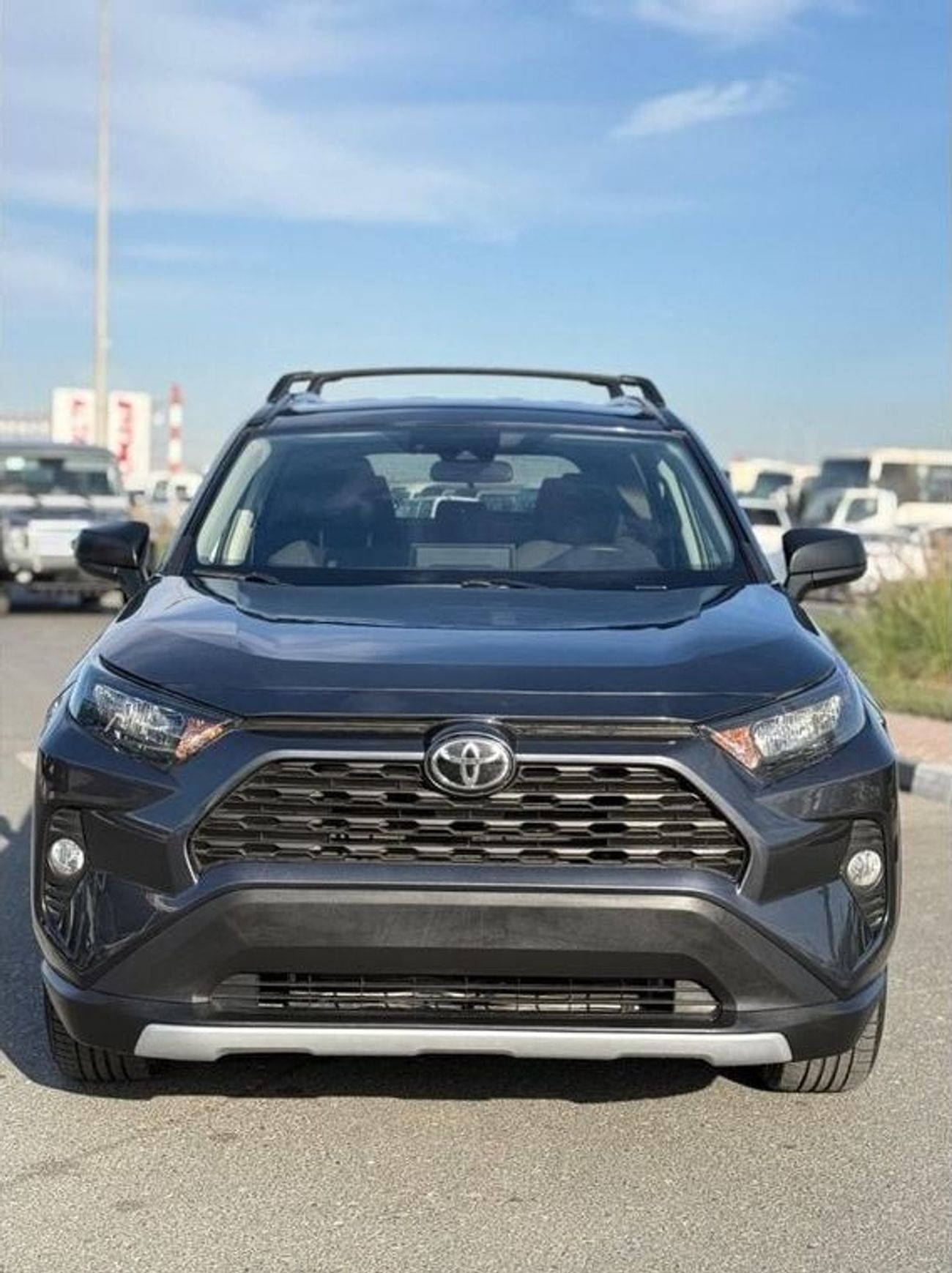 تويوتا راف ٤ 4WD 2.5L model