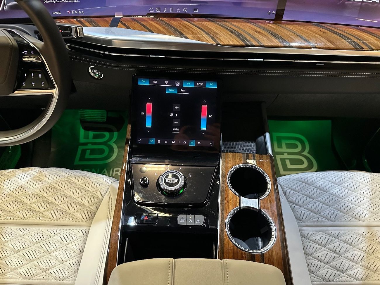 كاديلاك إسكالاد Sport Platinum 6.2L 4WD