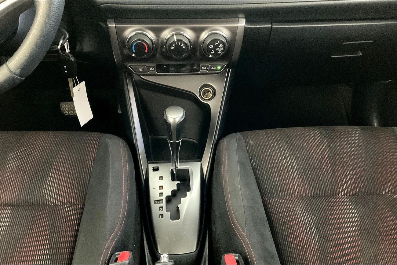 تويوتا يارس SE | شامل الضمان | 0 ﺪﻔﻋﺓ ﺃﻮﻟﻯ