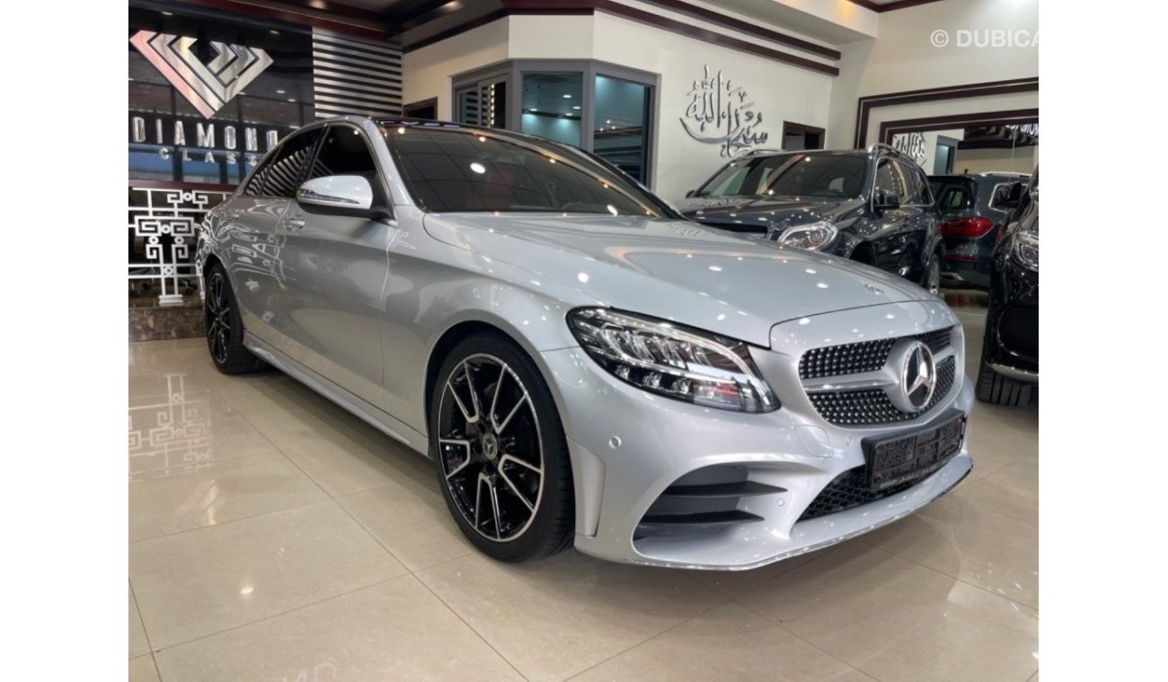 Mercedes-Benz C200 GCC under warranty  service history