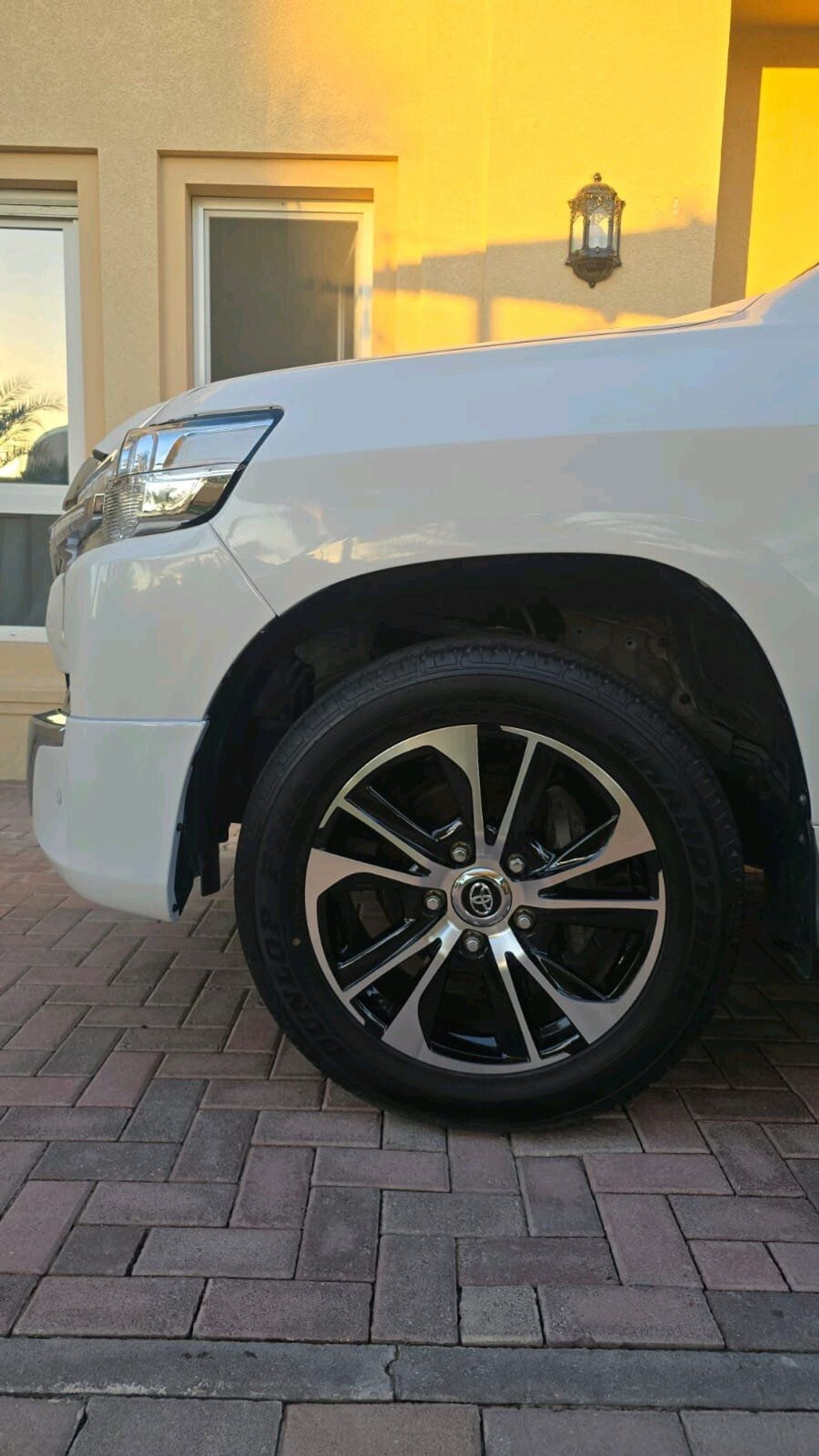 Toyota Land Cruiser VXR