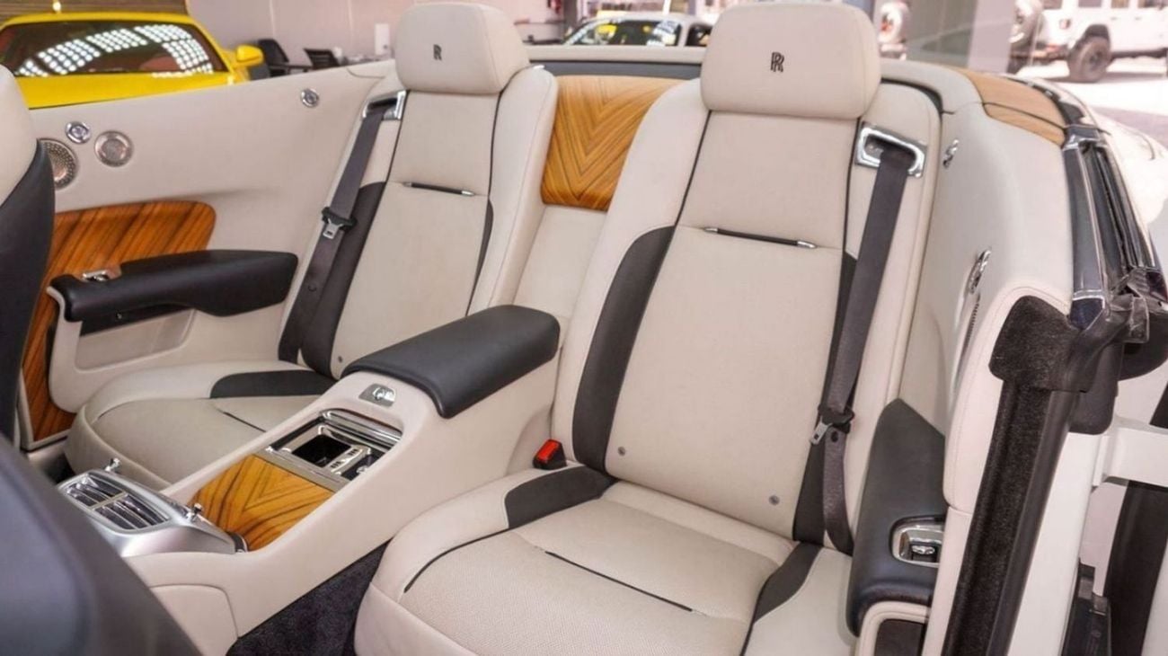 Rolls Royce Dawn  Rolls-Royce Dawn 2017 GCC specs