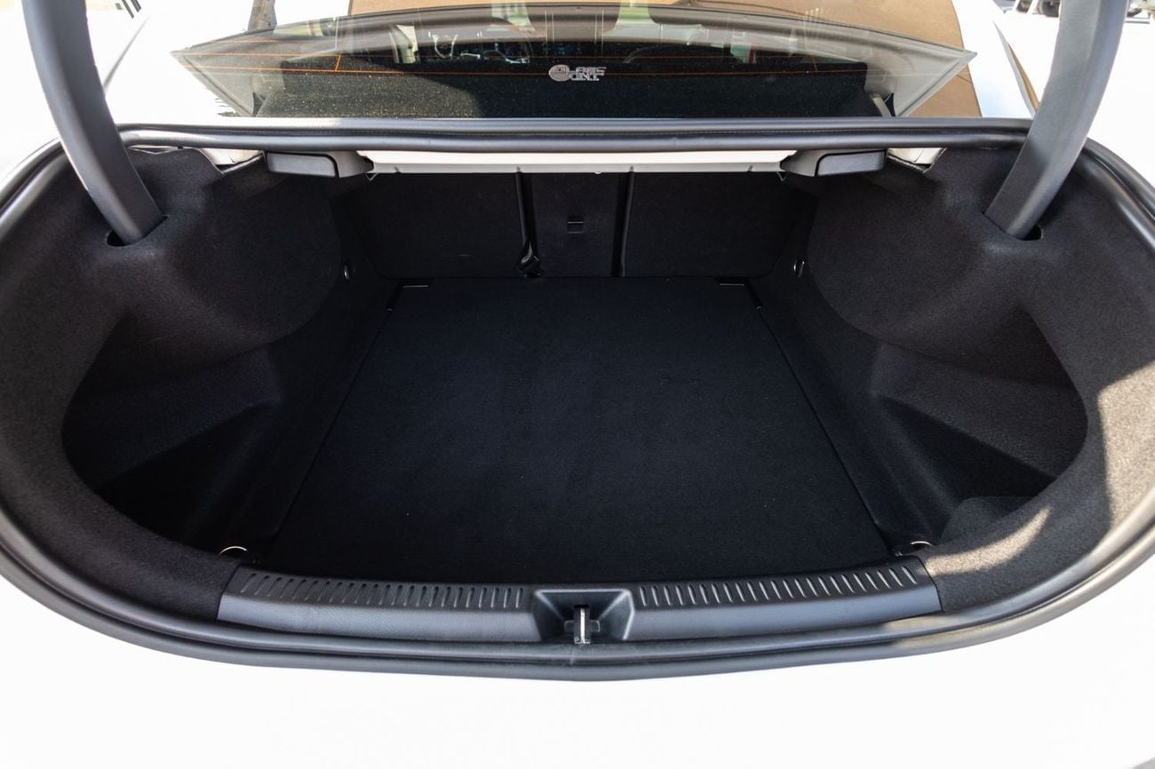 مرسيدس بنز A 35 AMG Std 2.0L