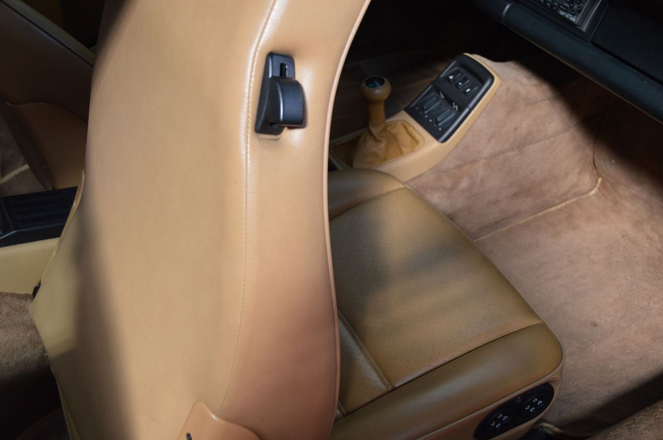 بورش 911 964 Carrera 4 Coupe