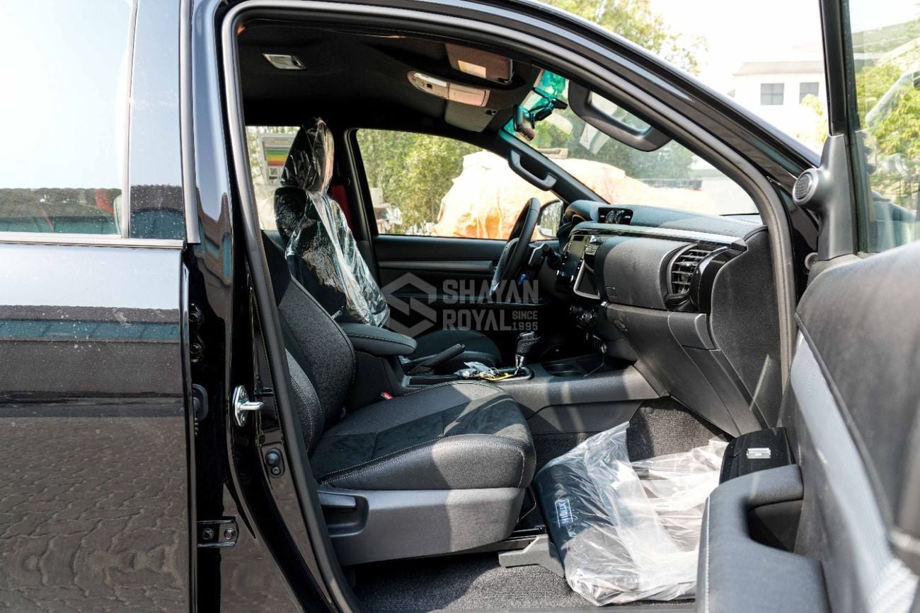 Toyota Hilux  4.0L V6 PETROL DC AT 4WD 2026MY