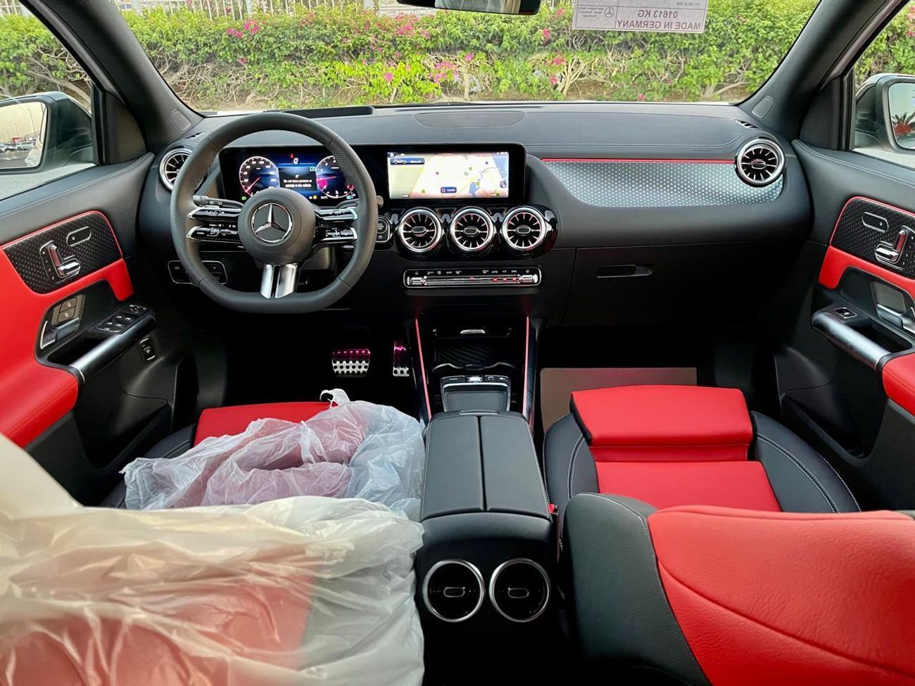 مرسيدس بنز GLA 200 Premium 1.4L AMG 5 years warranty 2025 GCC