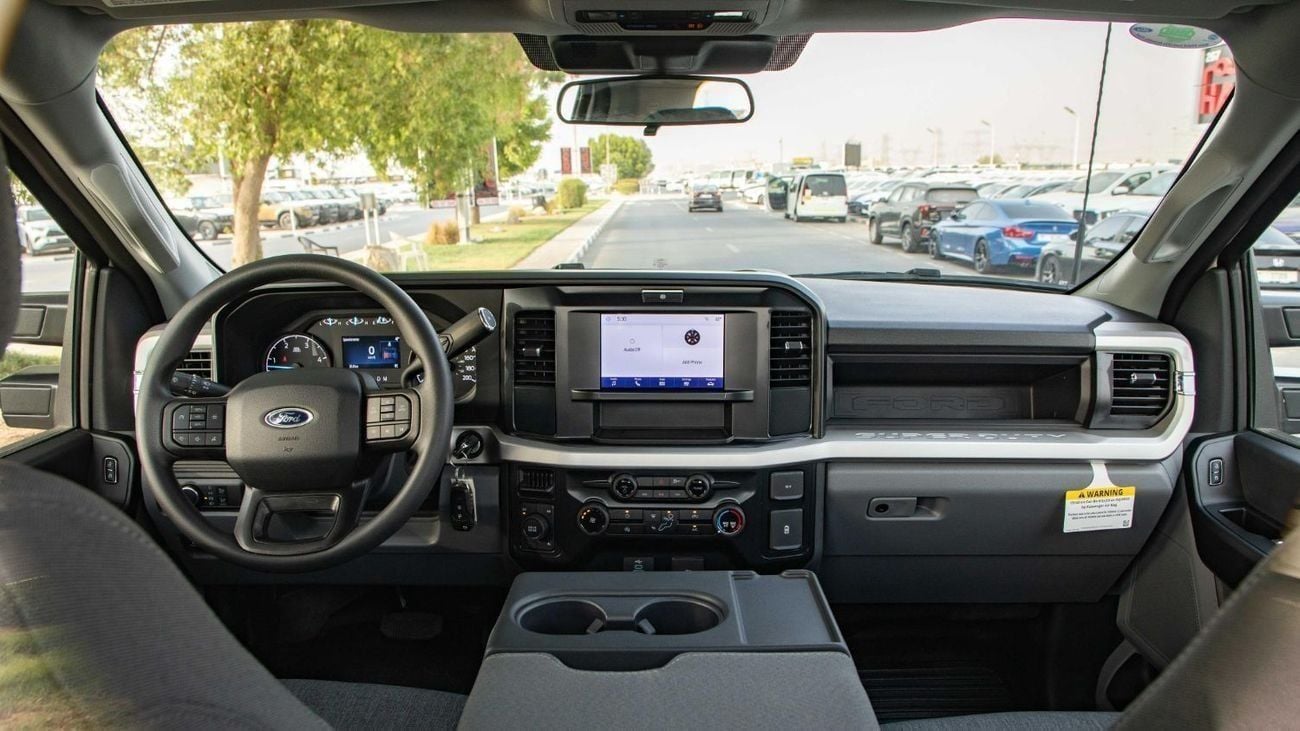 فورد F 550 XL 4WD A/T 19,500 lb (8,845 kg) GVWR | Super Duty | 2025 | For Local Registration +10%