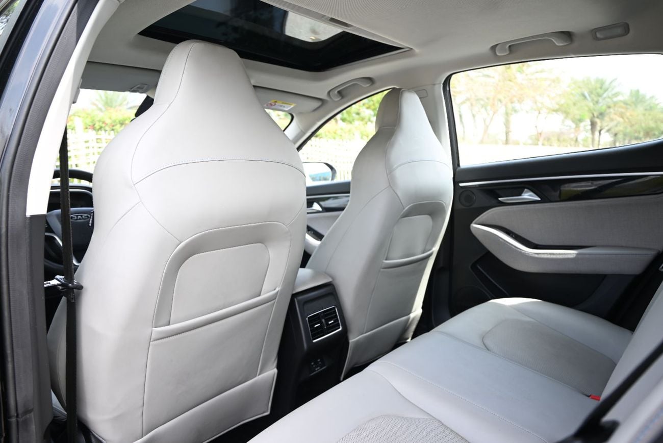 JAC J7 0% DP - JAC J7 LUXURY 2023 - LOW MILEAGE - WELL MAINTAINED