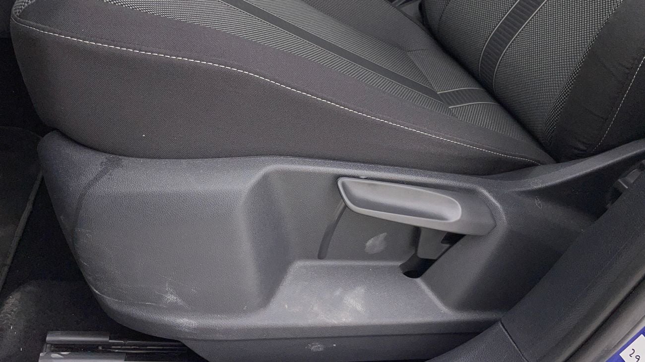 فولكس واجن T ROC 2024 LIFE | AED 1086/Month | 0 DP | 30 Day Return | Warranty | Service History