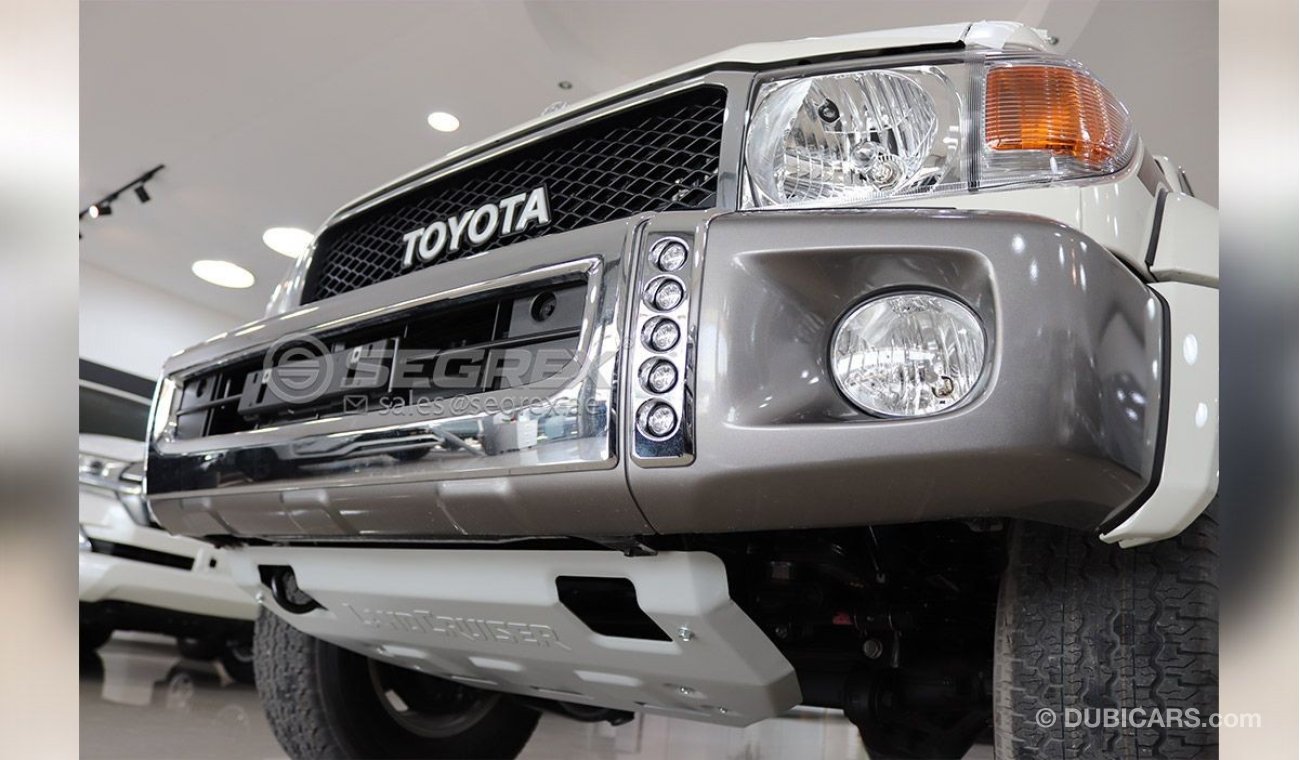 Toyota Land Cruiser Hard Top 21YM 4.0L GRJ76 AW OVER FENDER - Different color and basic option available