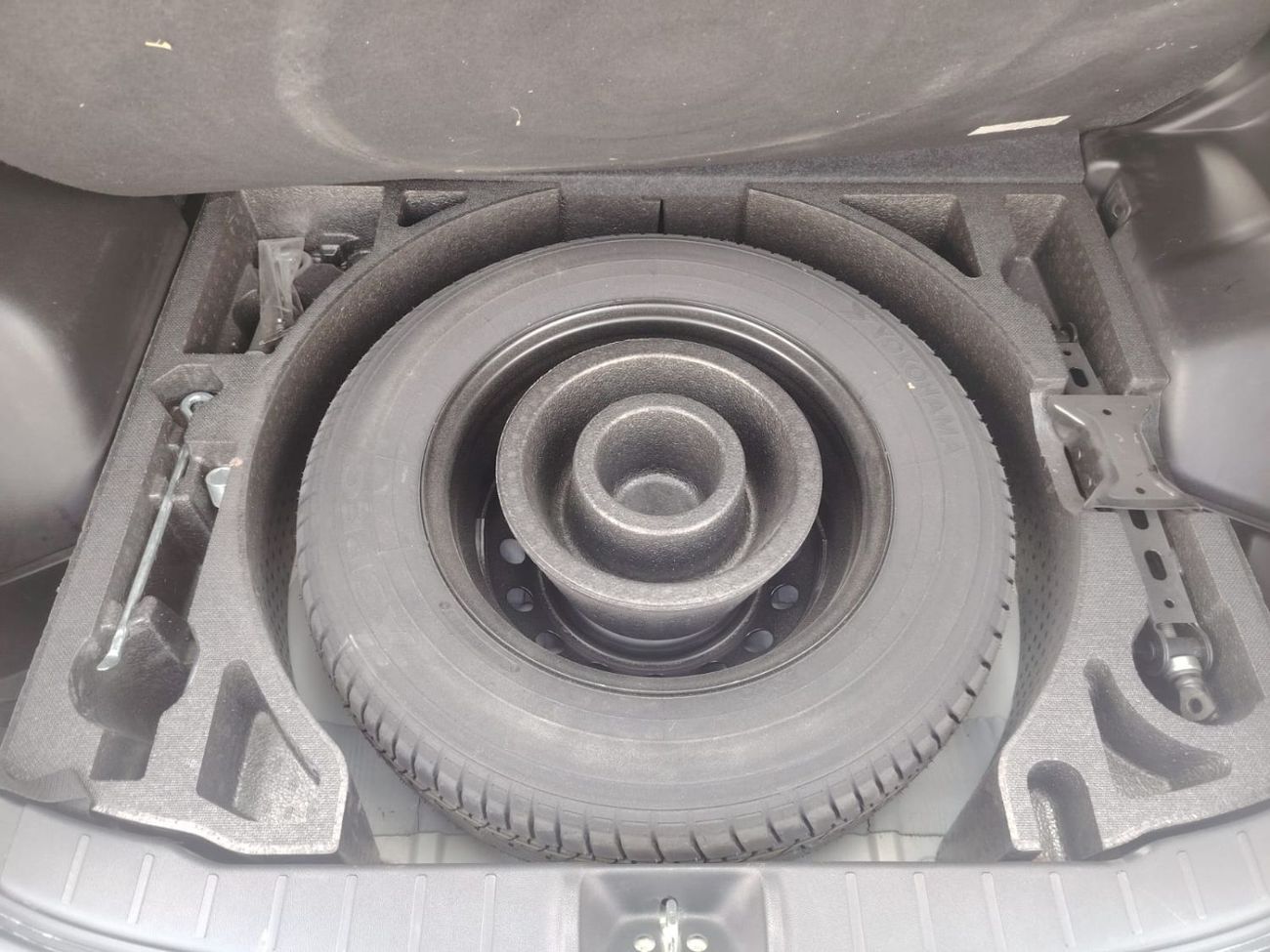 Mitsubishi ASX GLX Low 2.0L FWD MITSUBISHI ASX - 2.0L -PET - AT - 2WD - 2021MY (GCC) ( ACCIDENT FREE )