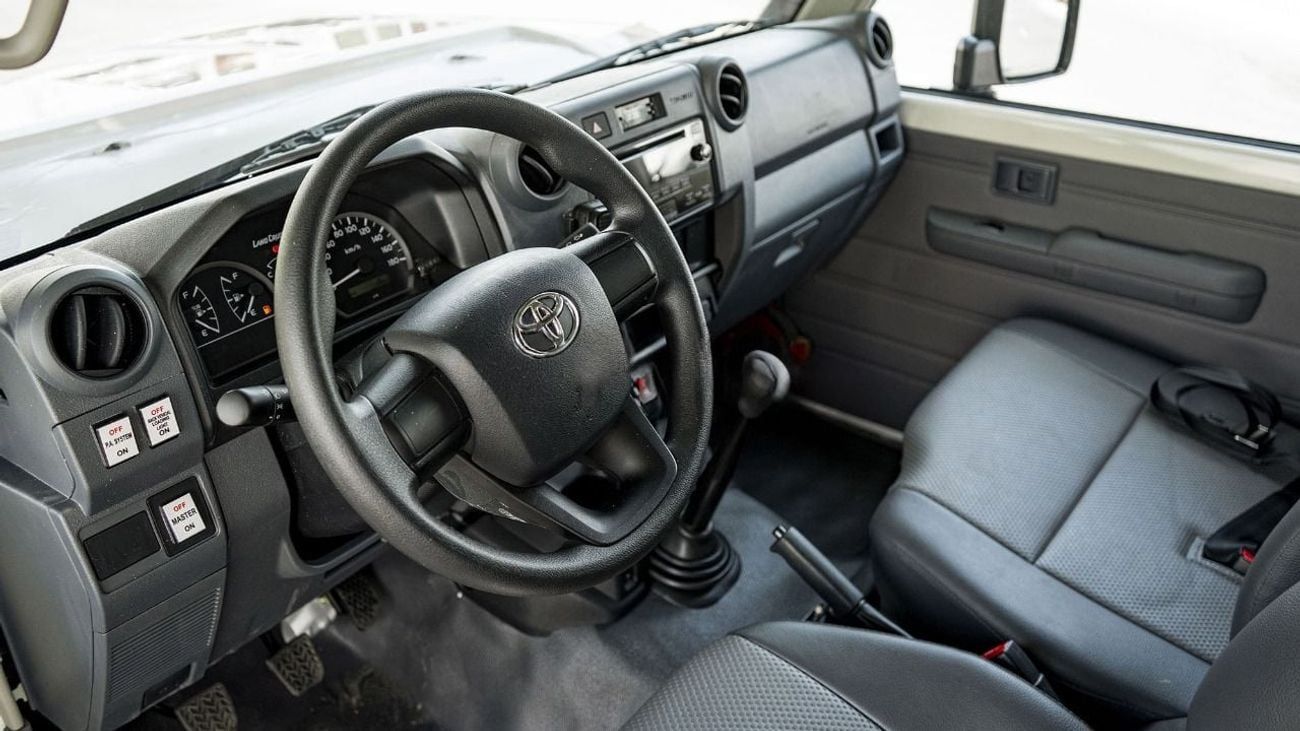 تويوتا لاند كروزر 70 TOYOTA LAND CRUISER LC78 4.2L AMBULANCE MY2025
