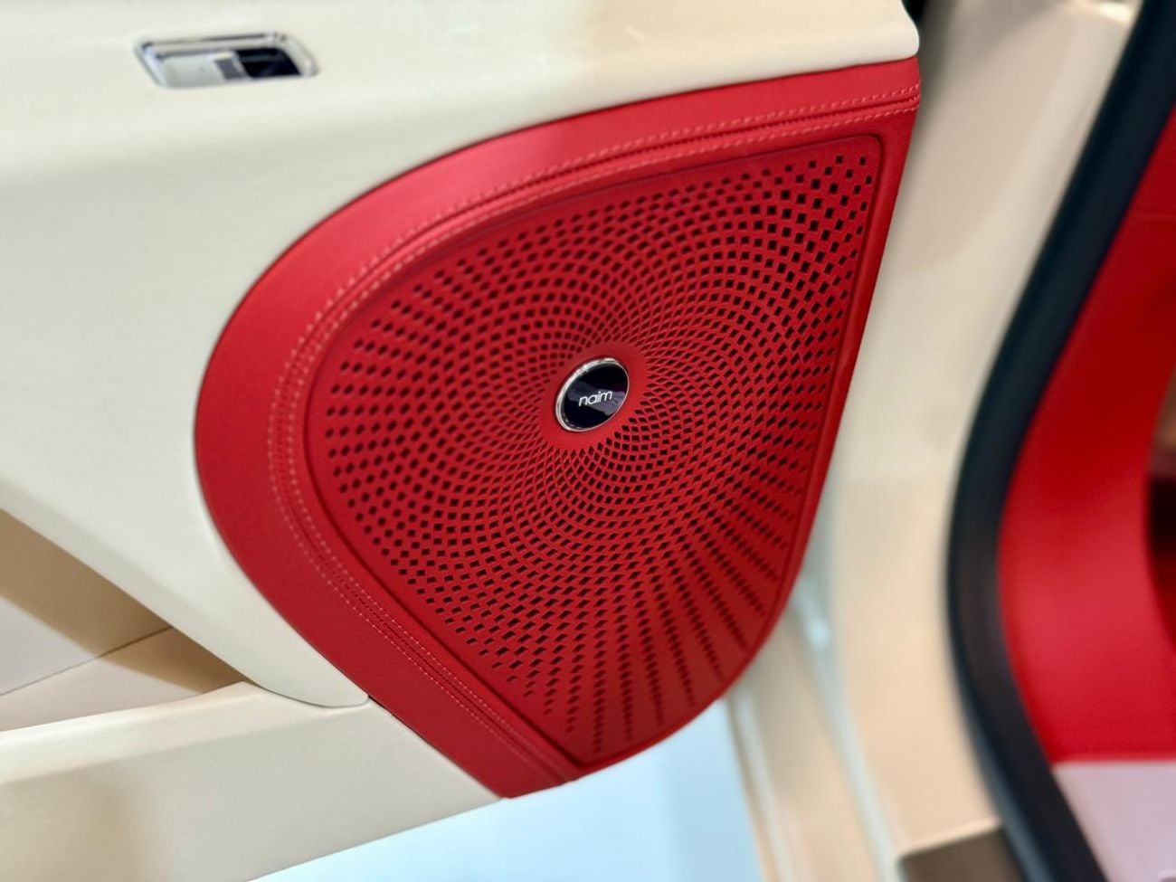 بنتلي فلاينج سبور 4.0T V8