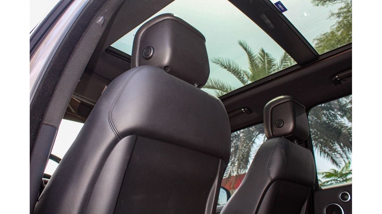 Land Rover Range Rover RANGE ROVER HSE VOGUE V8 GCC SPEC