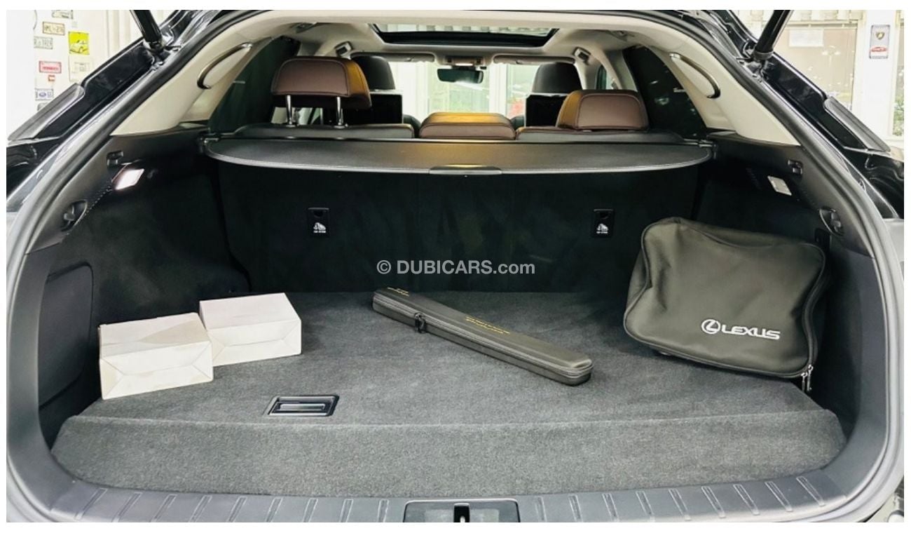 Lexus RX350 GCC .. FSH .. Platinum .. DVD .. Panoramic Roof