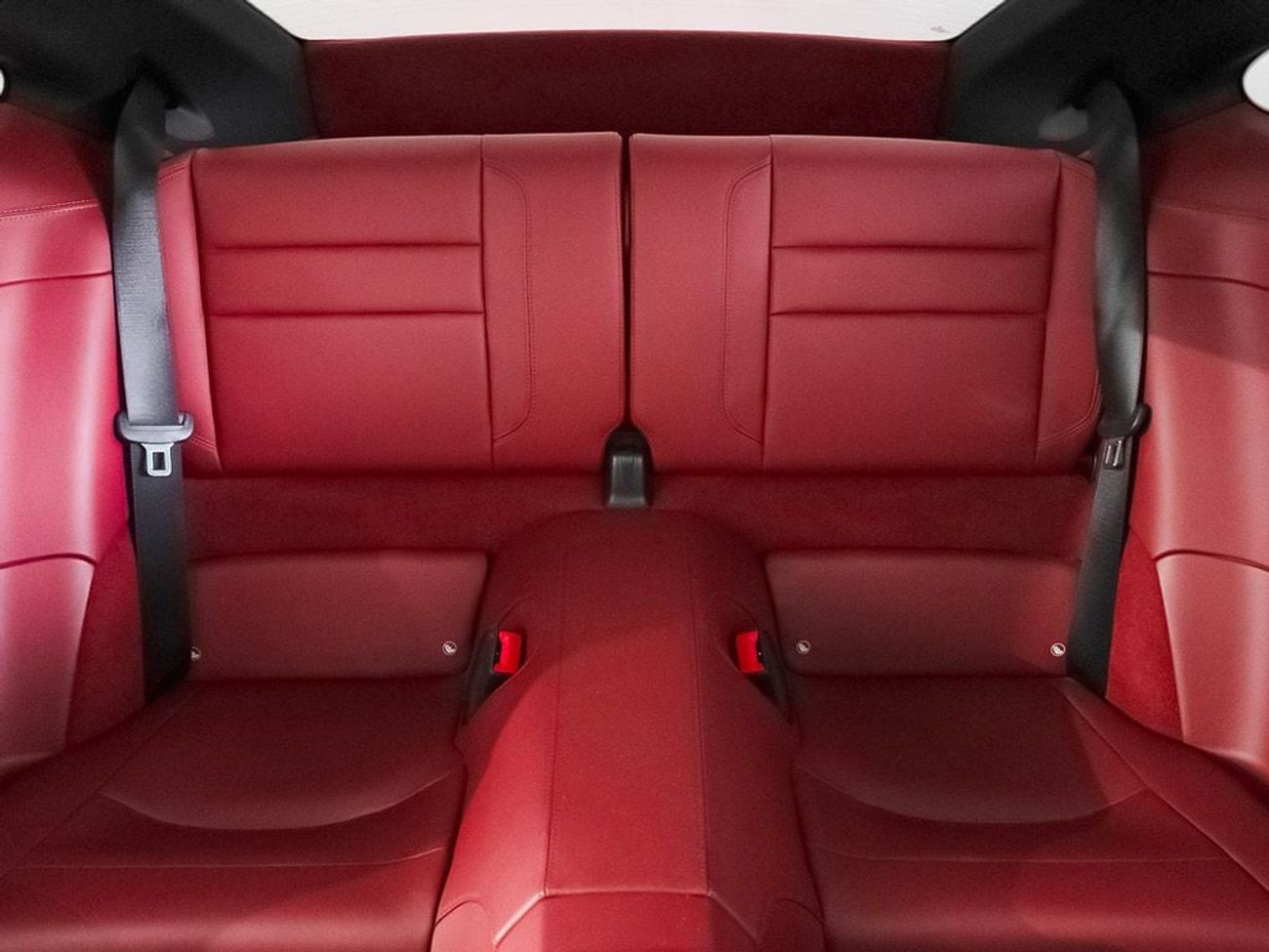 Porsche 911 Carrera S 3.0L (445 HP) Coupe