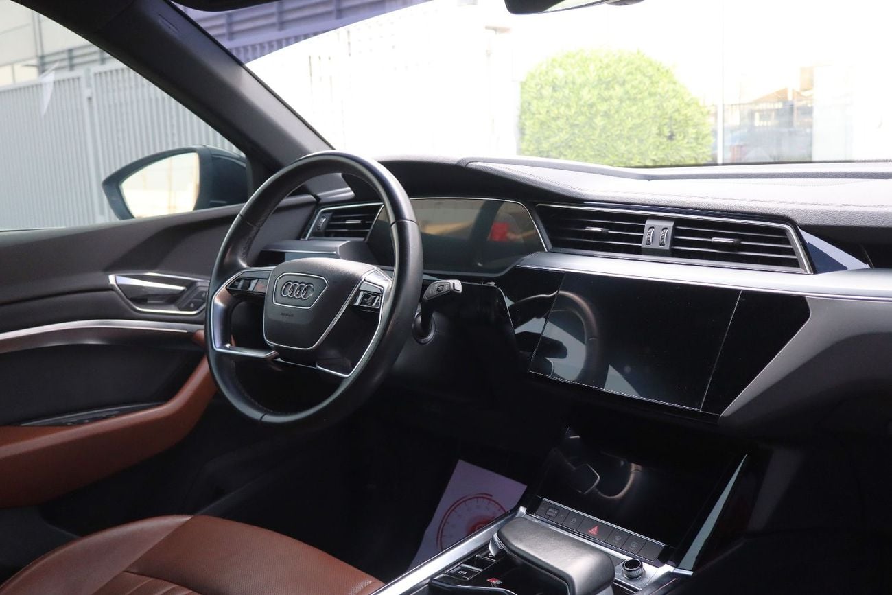 Audi Q8 etron 55 quattro S Line