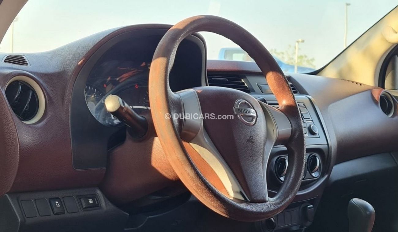 Nissan Navara Std SE 4x4 2017  Automatic GCC Perfect Condition