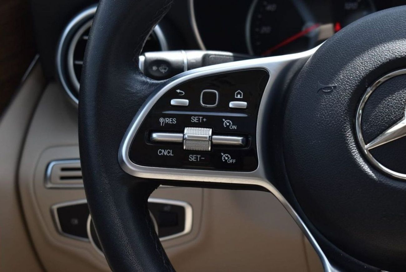 Mercedes-Benz C 300 AMG Pack MERCEDES C300 / 2019 / USA / UNDER WERRANTY