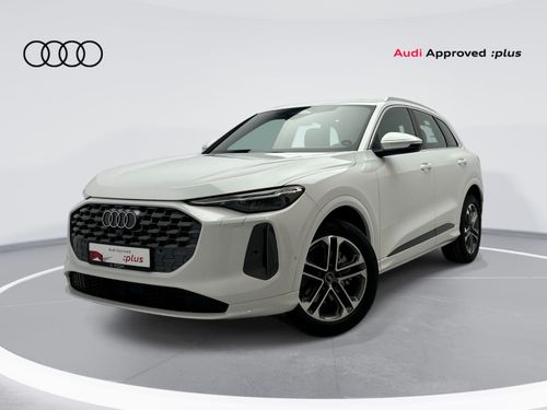 أودي Q5 45 TFSI Quattro 2.0L Q5 SUV TFSI quattro 204hp (Ref# 45595)
