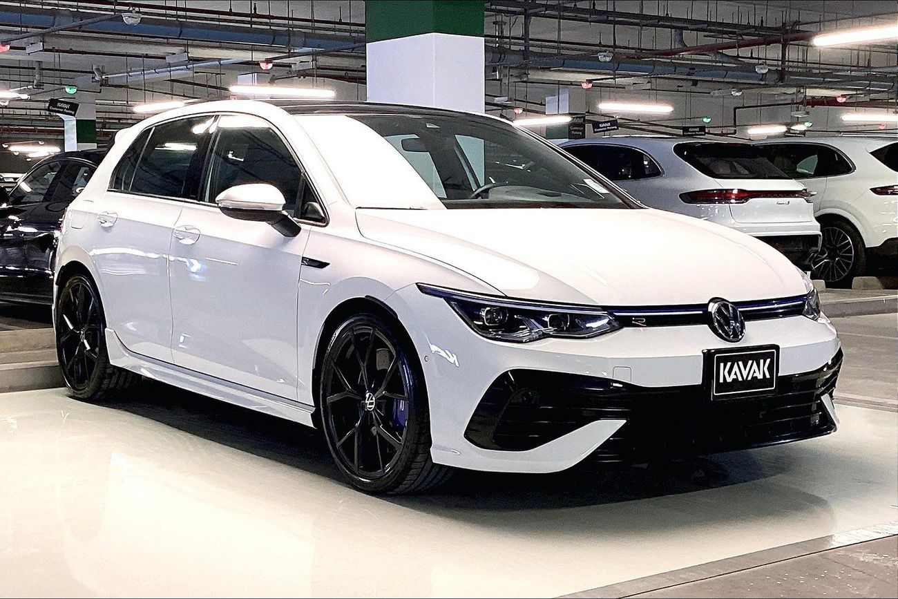 فولكس واجن جولف R | National Day Celebration | شامل الضمان | 0 ﺪﻔﻋﺓ ﺃﻮﻟﻯ