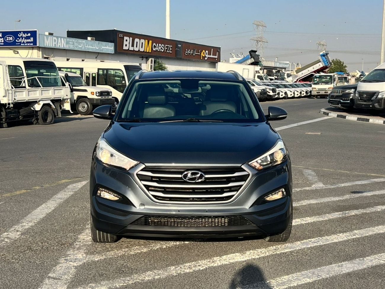 هيونداي توسون 2018 Hyundai Tucson SEL+ 2.0L V4 -  AWD 4x4 - Rear Camera - Leather Seat