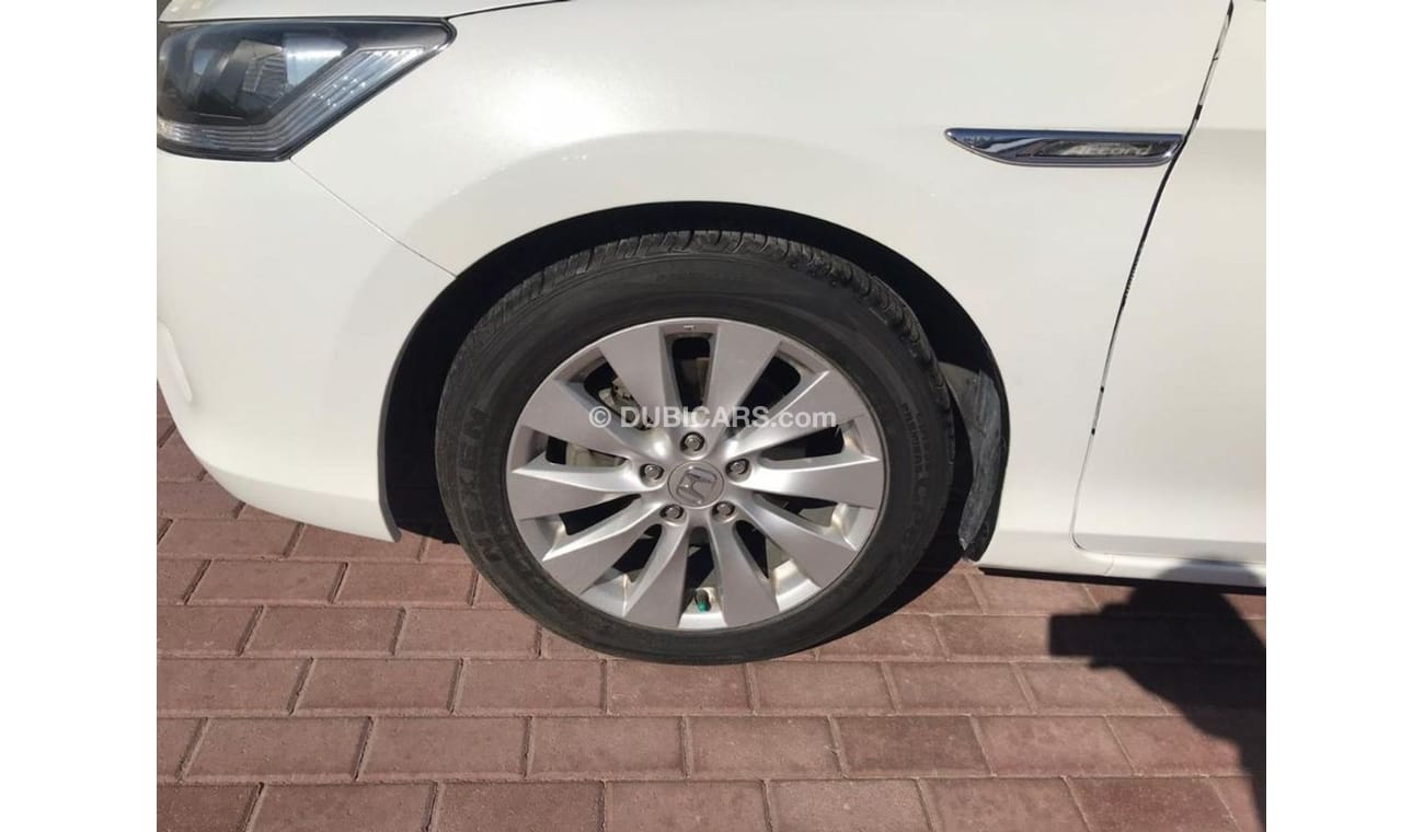 Honda Accord 2014 g cc sun roof accident free