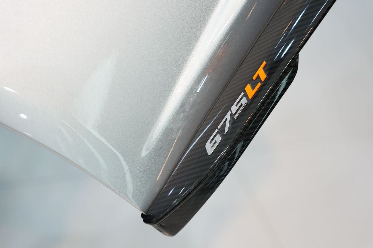 McLaren 675LT Spider, McLaren Track Telemetry, Full Carbon Package, Meridian Audio, Very Low KM, GCC Specs!!