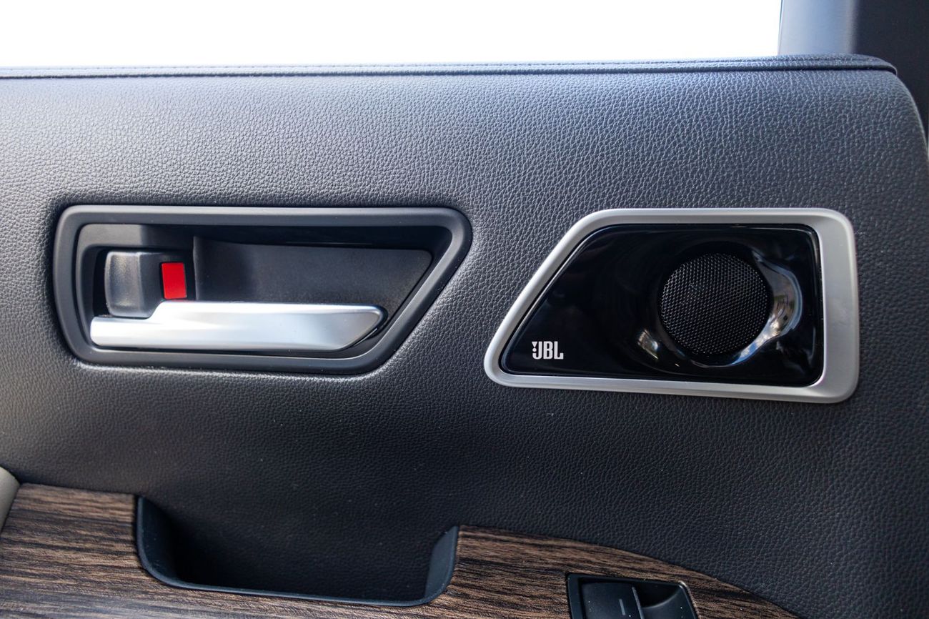 Toyota Land Cruiser VXR 4.0L