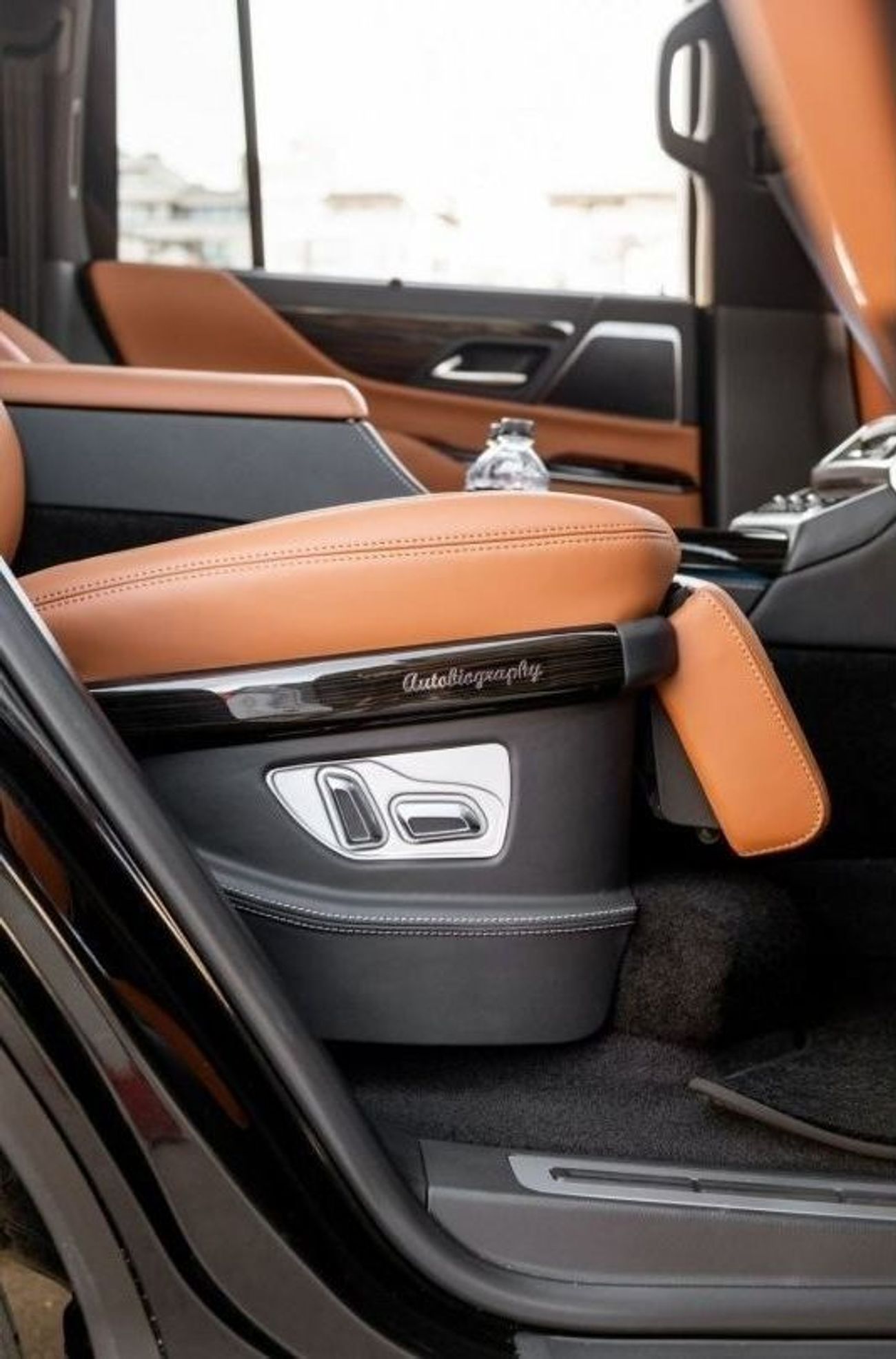 Lexus LX 600 3.5L SIGNATURE PETROL FULL OPTION WITH MBS AUTOBIOGRAPHY VIP SEAT