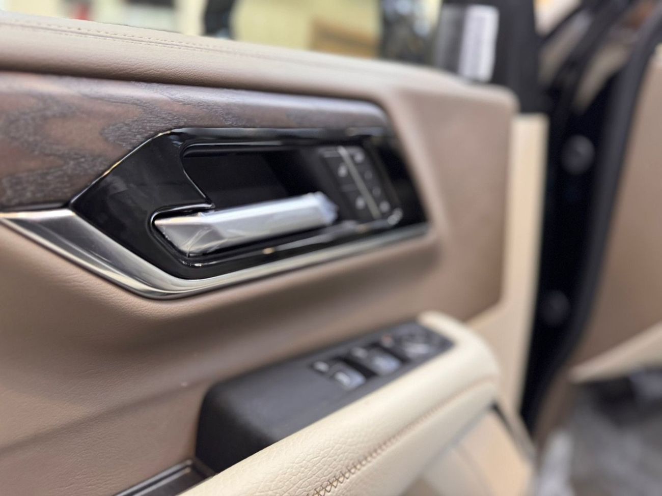جي أم سي يوكون DENALI 6.2 V8 (AWD)