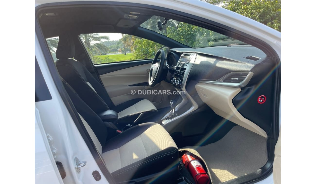 تويوتا يارس Nissan yaris 2019 GCC excellent car