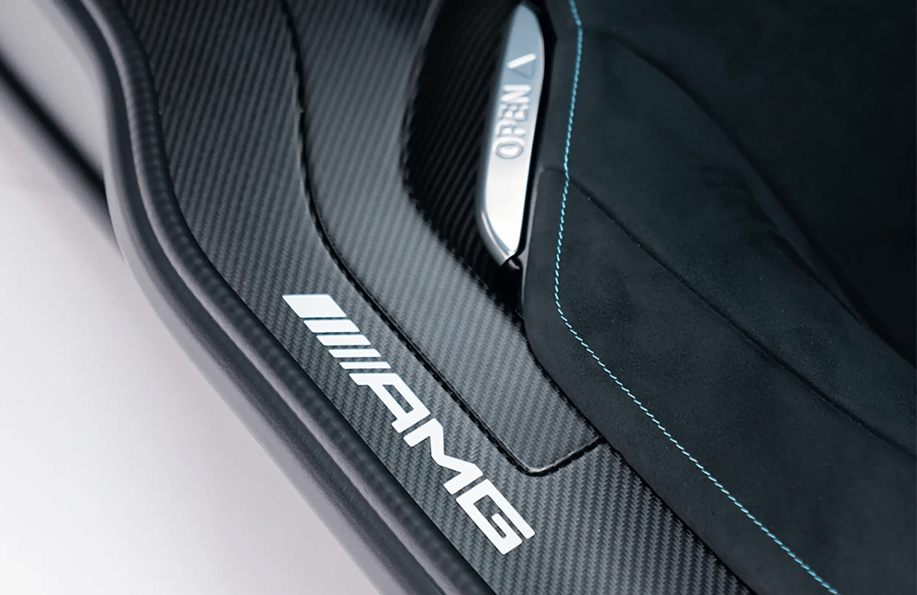 Mercedes-Benz AMG One 1.6L V6 Twin-Turbocharged + 4 eMotors