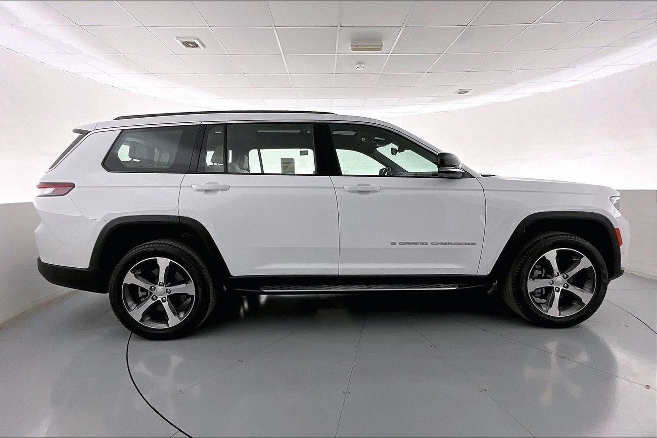 جيب شيروكي Limited Plus | سنة ضمان مجانية | خالية من أضرار الفيضانات