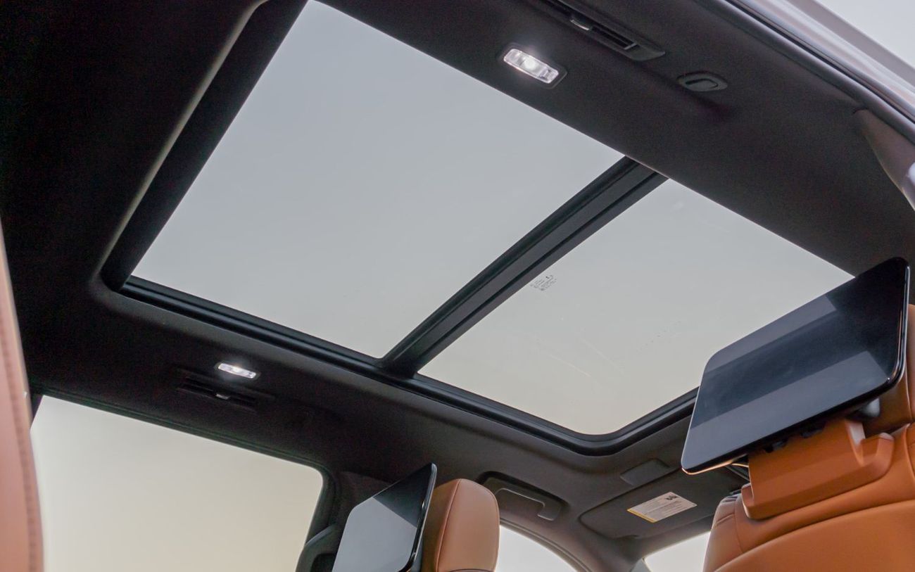 Cadillac Escalade Premium Luxury Platinum 6.2L 4WD