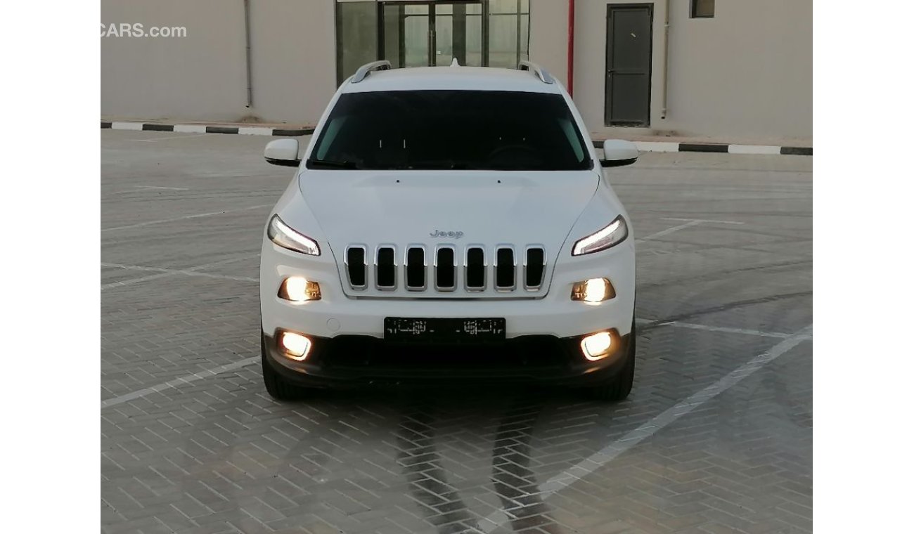 Jeep Cherokee Jeep Cherooke 2014 GCC Specefecation