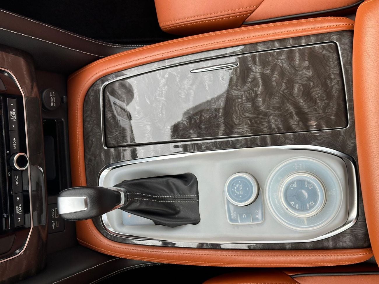 Nissan Patrol SE Titanium 4.0L