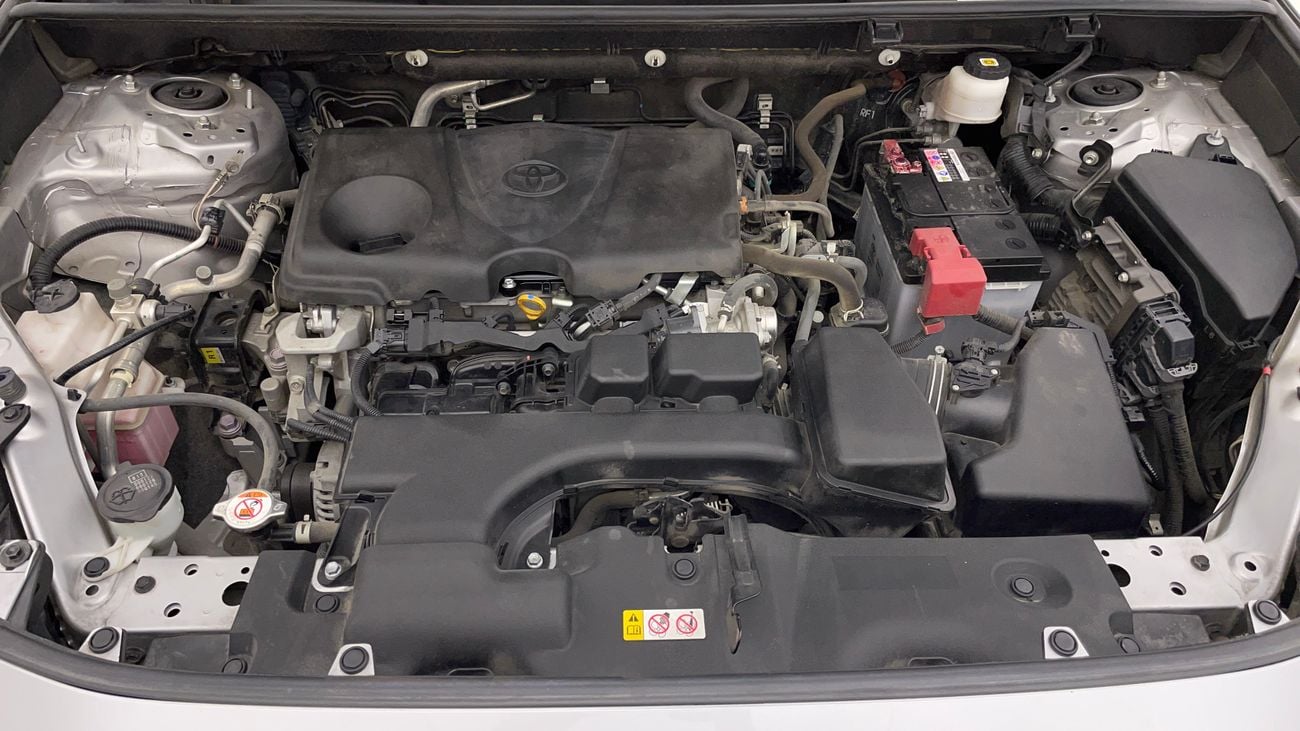 تويوتا راف ٤ EX 2.5 | بدون دفعة مقدمة | اختبار القيادة في المنزل