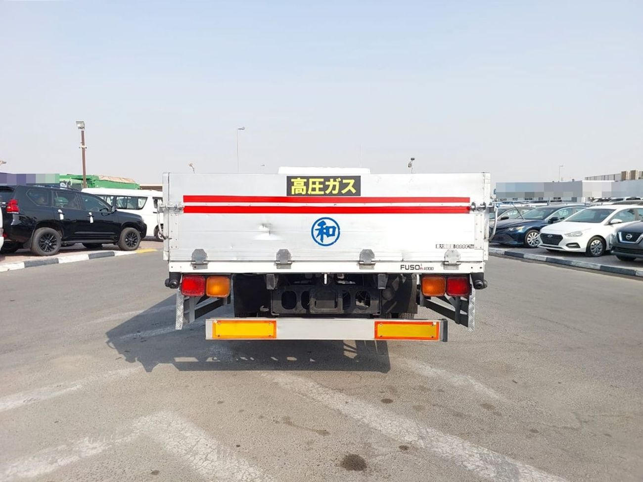 Mitsubishi Fighter MITSUBISHI FIGHTER TRUCK RHD 1998 MODEL 8.2 L DIESEL MANUAL(PM40025)